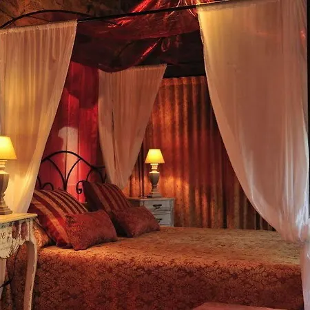 Moradas Del Unicornio - Adults Only 4*